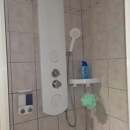 Luxury City Centre W/free Private Parking And Wifi Apartment *