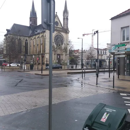 Apartment Luxury City Centre W/free Private Parking And Wifi Reims