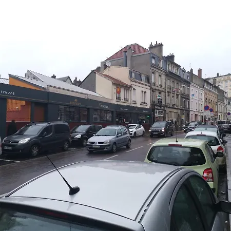 Luxury City Centre W/free Private Parking And Wifi Apartment Reims